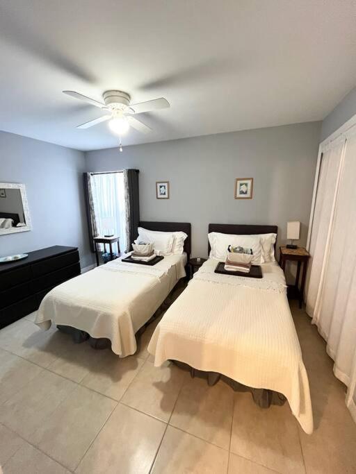 Debbie'S 3-Bedroom Apartment In A Duplex Cape Coral Eksteriør bilde